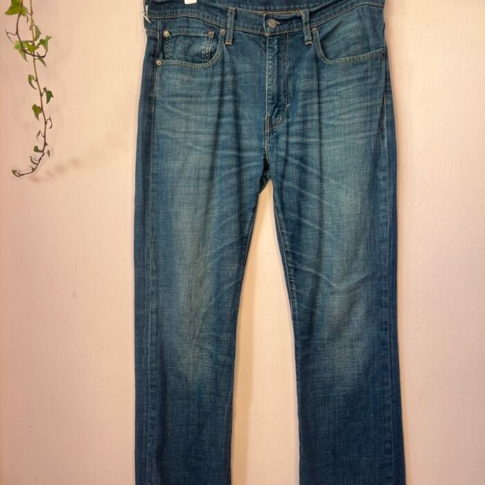 Levi's 527